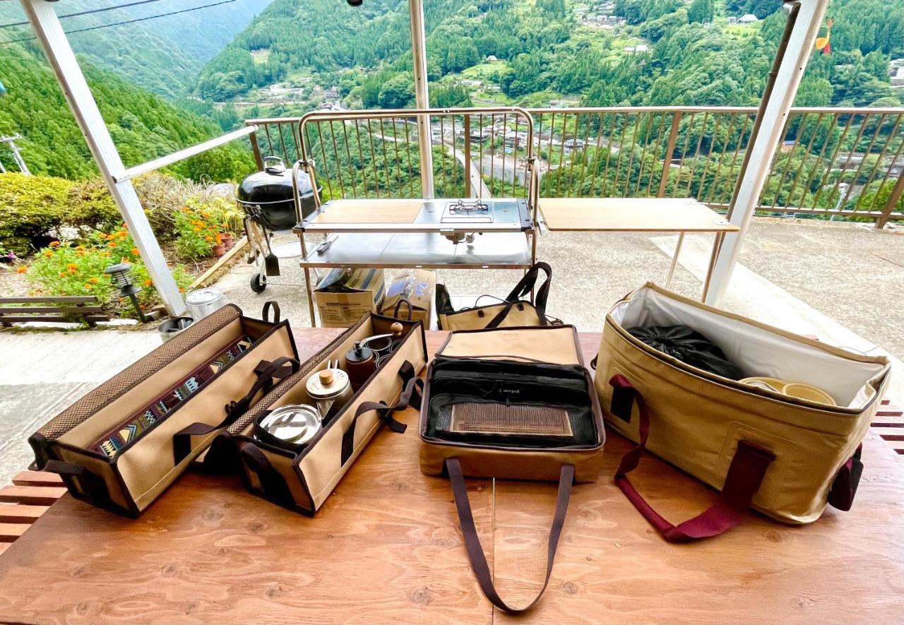 古民家グランピングmatoba Hotel Miyoshi  Buitenkant foto