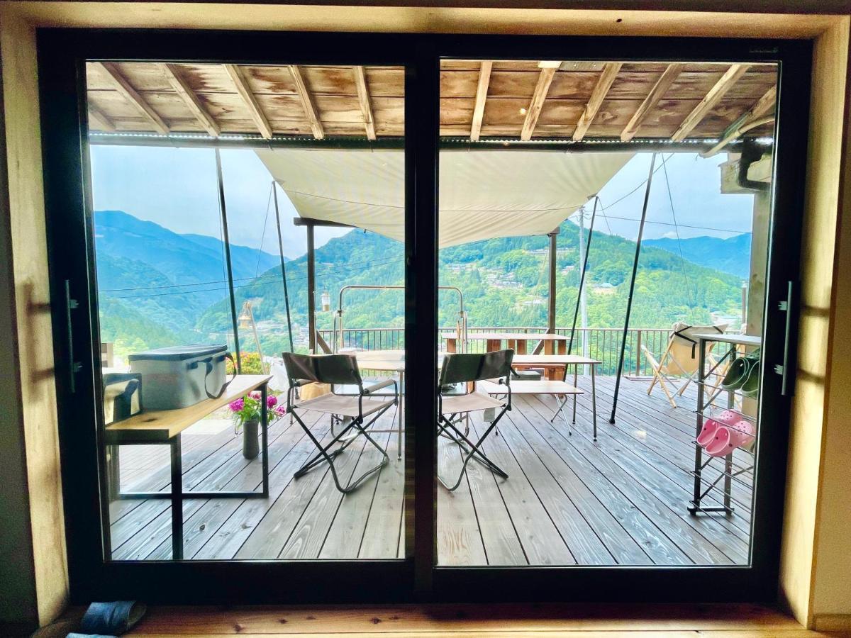 古民家グランピングmatoba Hotel Miyoshi  Buitenkant foto