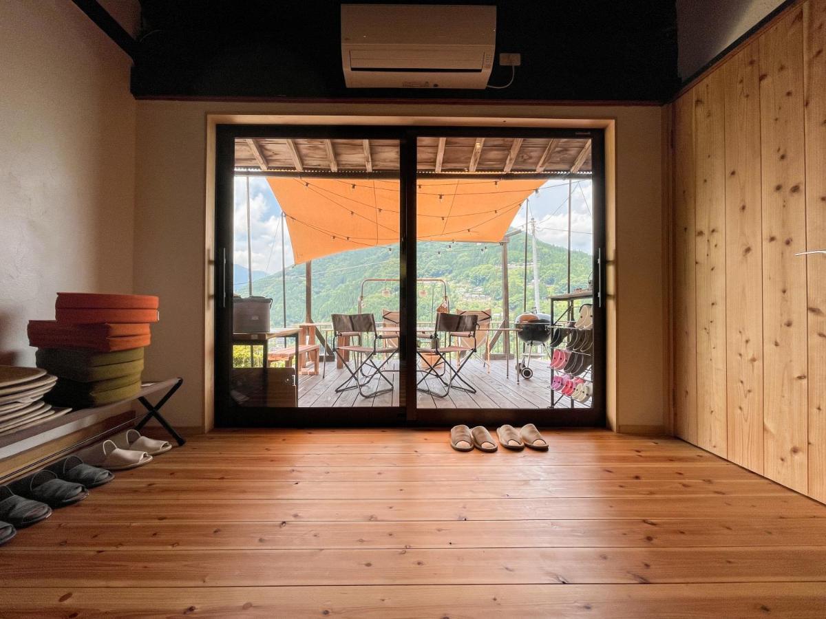 古民家グランピングmatoba Hotel Miyoshi  Buitenkant foto