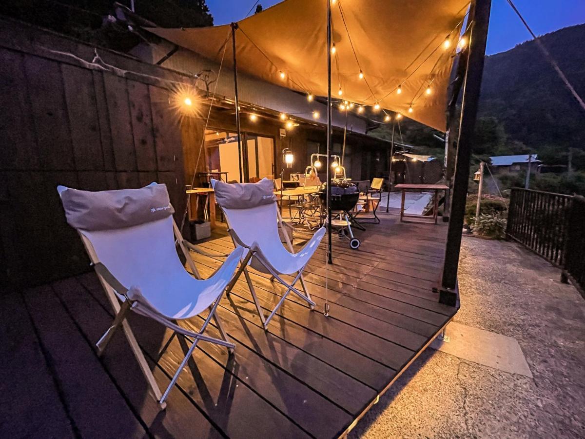 古民家グランピングmatoba Hotel Miyoshi  Buitenkant foto
